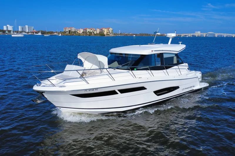 2021 Regal 38 XO