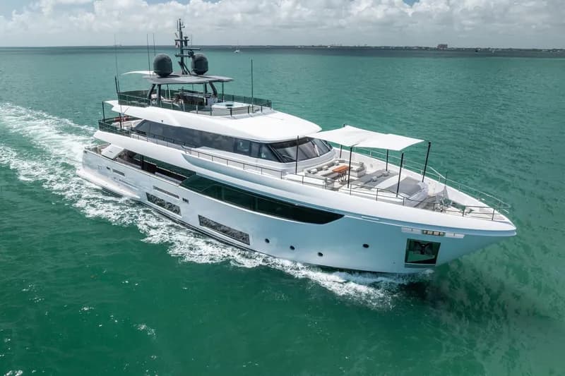 2023 Custom Navetta 33