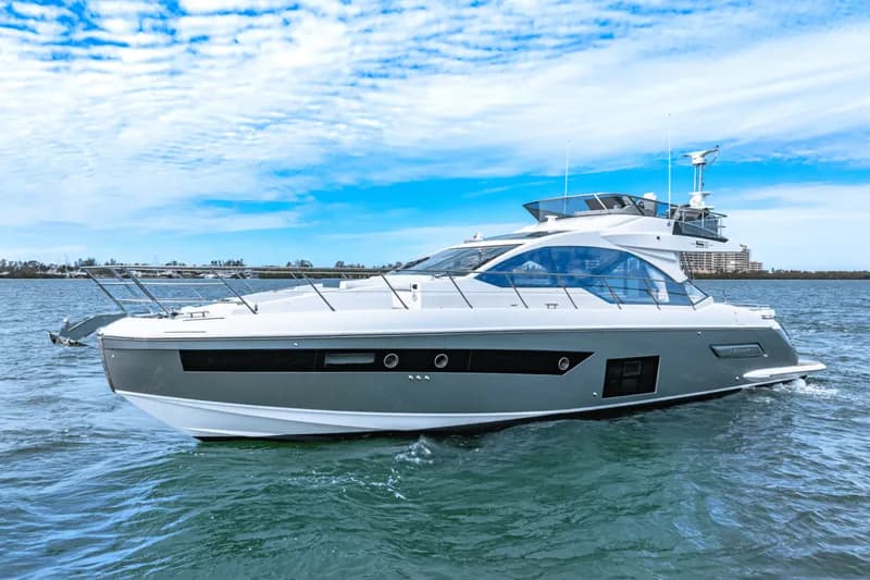 2025 Azimut S6