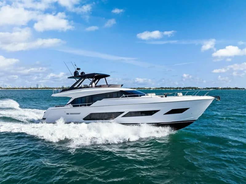 2024 Ferretti 720
