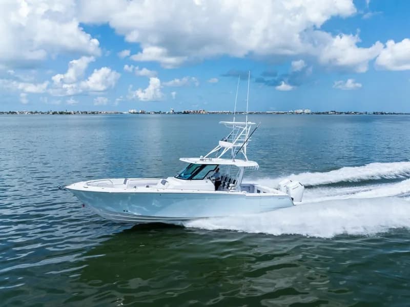 2027 Bertram 39 CC