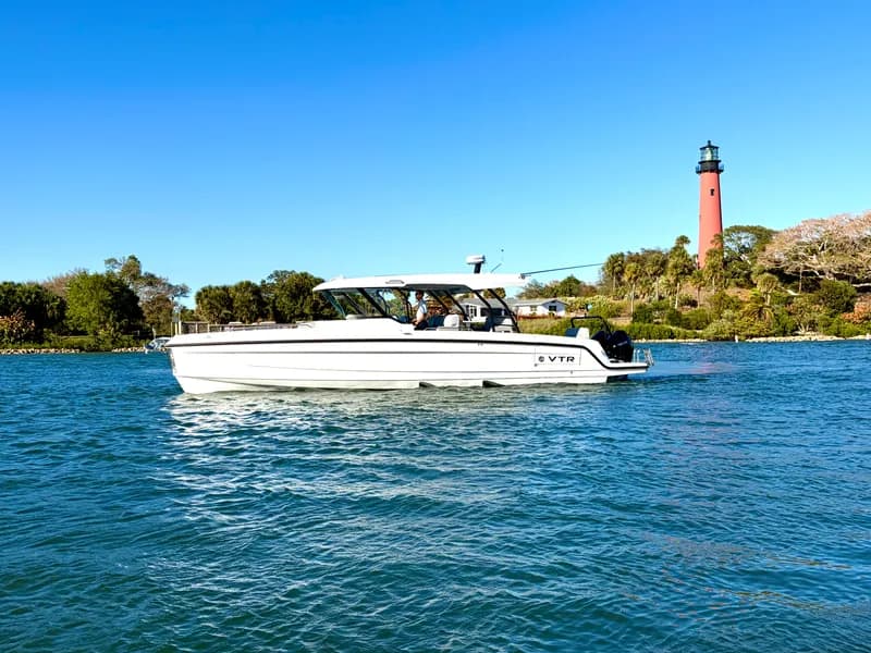 2026 Cruisers 38 VTR