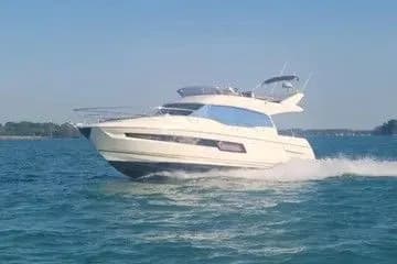 2018 Prestige 460