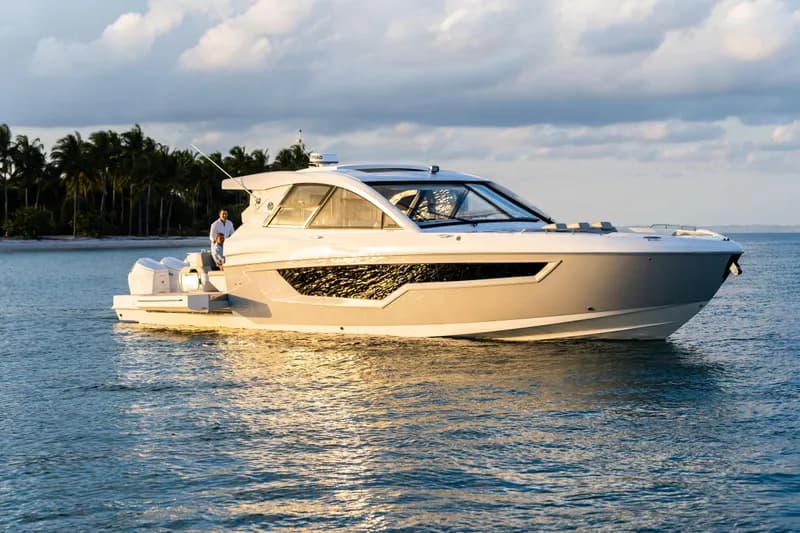 2026 Cruisers 50 GLS