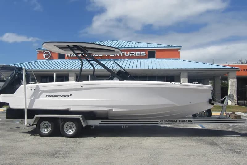 2022 Axopar 22 T-Top