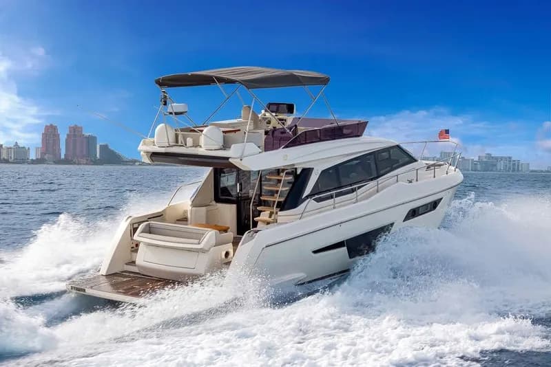 2021 Ferretti 500