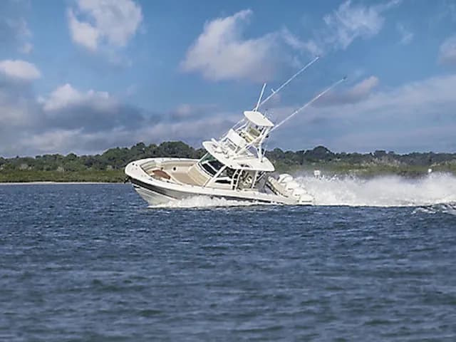 2026 Boston Whaler 380 Outrage