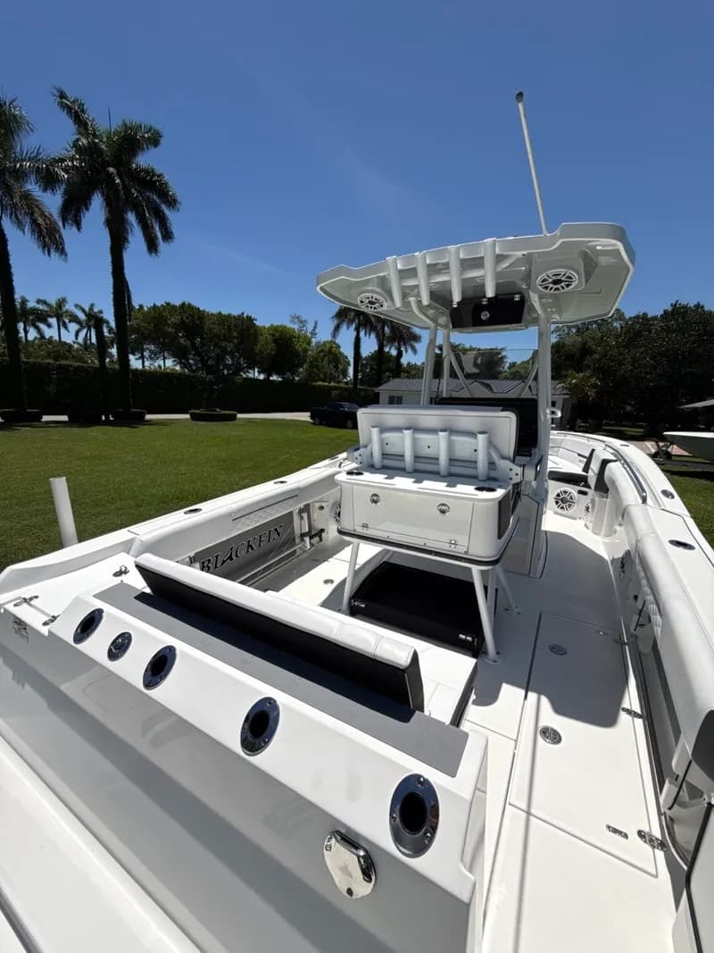 2022 Blackfin 252CC