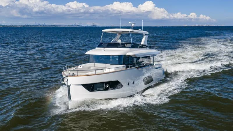 2027 Absolute Navetta 58