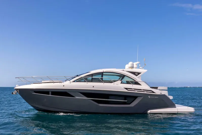 2019 Cruisers 50 Cantius