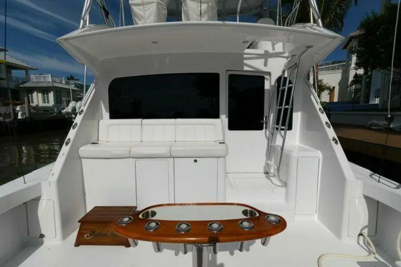 2002 Viking 52