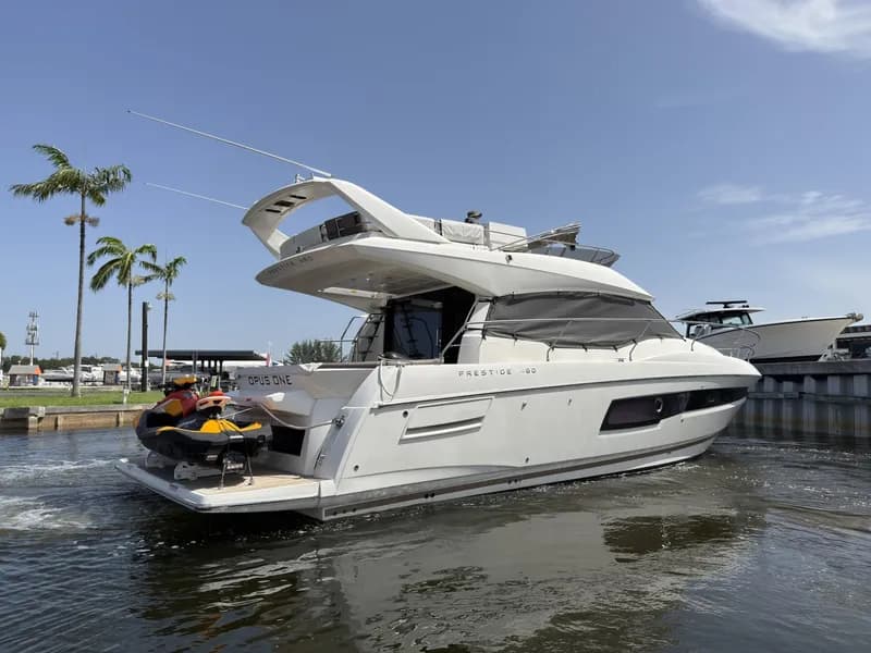 2018 Prestige 460