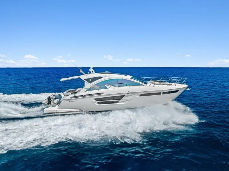 2019 Cruisers 54 Cantius