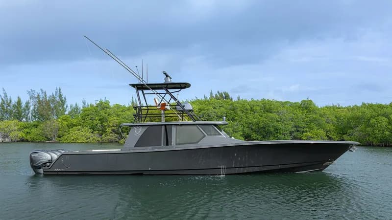 2017 Gulf 52
