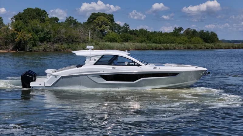 2026 Cruisers 50GLS OB