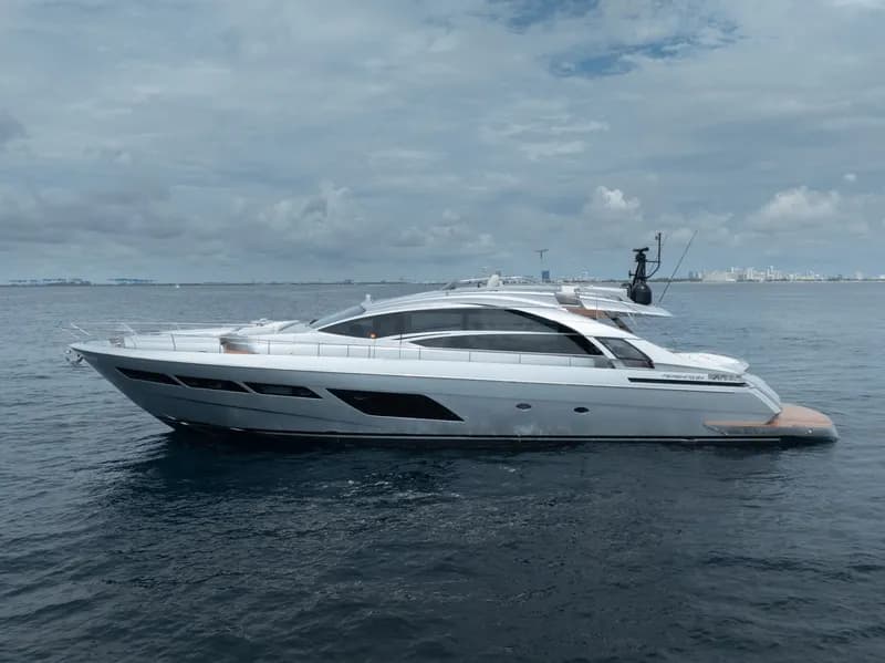 2020 Pershing 8X
