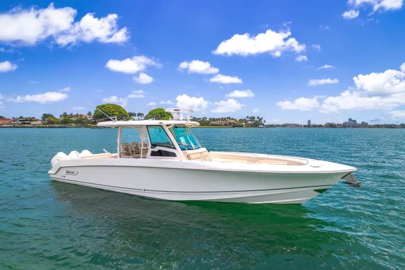 2020 Boston Whaler 380 Outrage