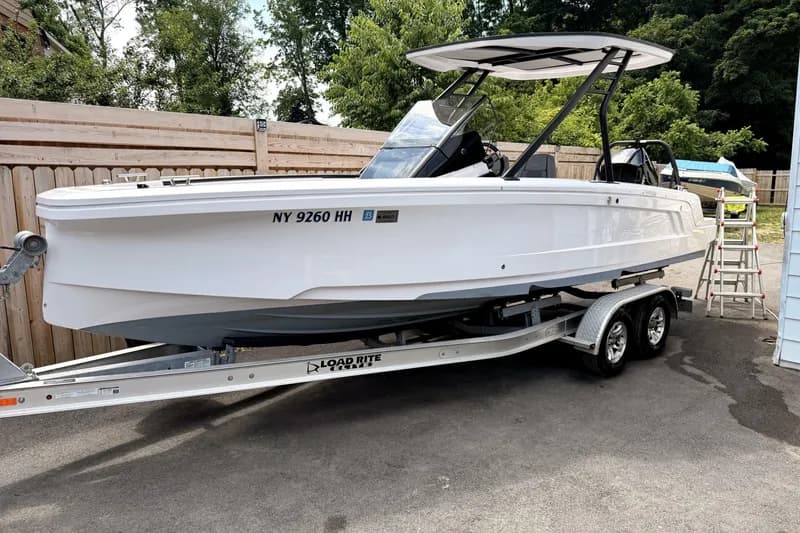 2022 Axopar 22 T-Top