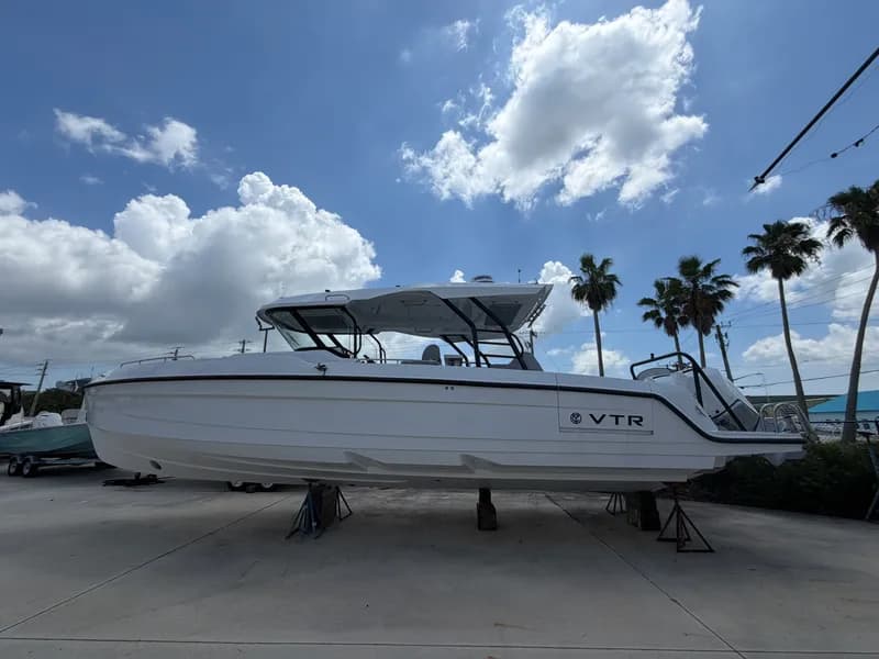 2026 Cruisers 38 VTR