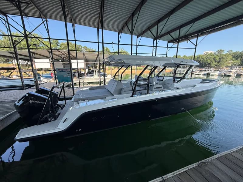 2026 Cruisers 38 VTR