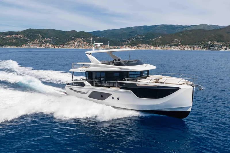 2027 Absolute Navetta 58